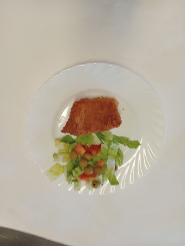 gallineta enfarinada amb ensalada(1)