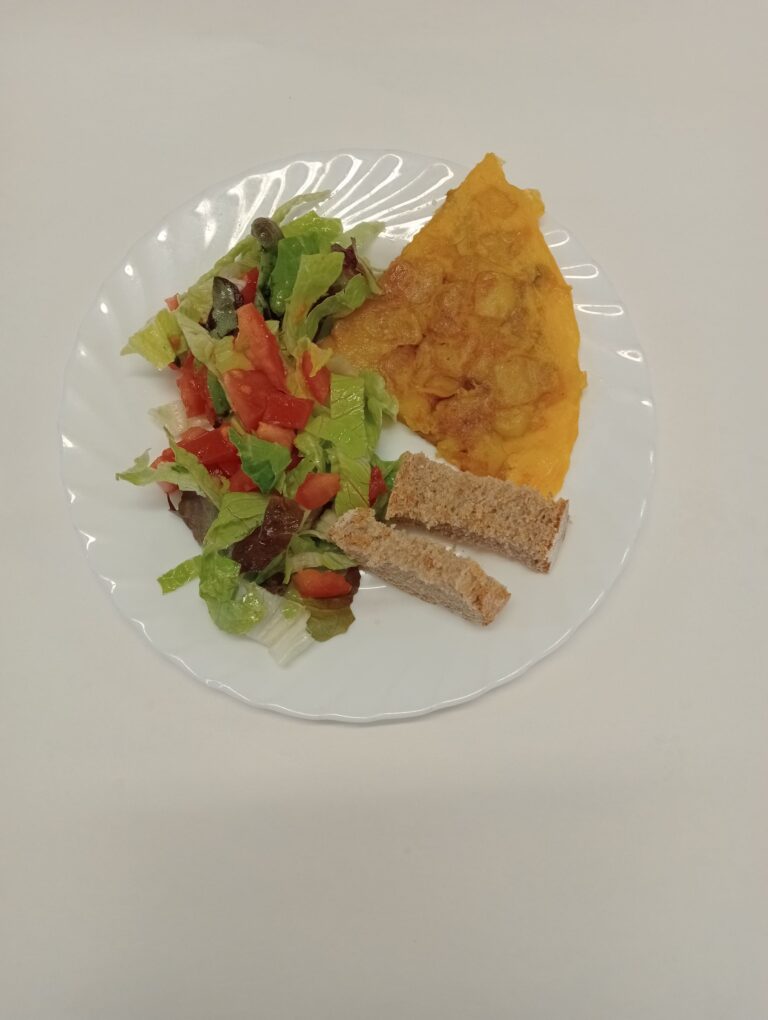 truita de patatas amb amanida